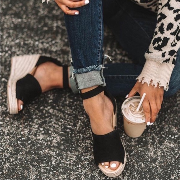 Black espadrilles wedge platforms women’s sandals - Picture 2 of 2